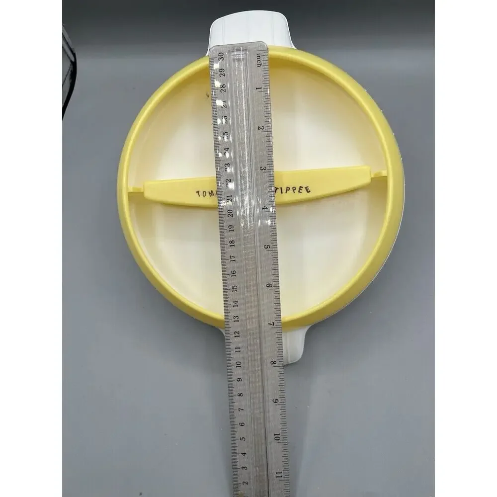 VINTAGE Tommee Tippee Baby Toddler Hot Plate Dinner Suction Base Yellow